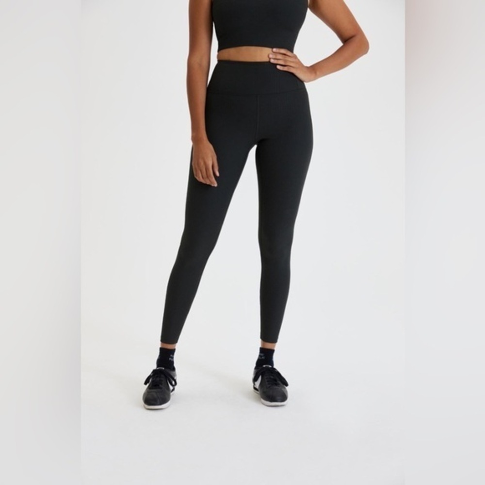 Girlfriend Collective Black Ribbed High-Waisted Leggings Women’s size Small 4 6